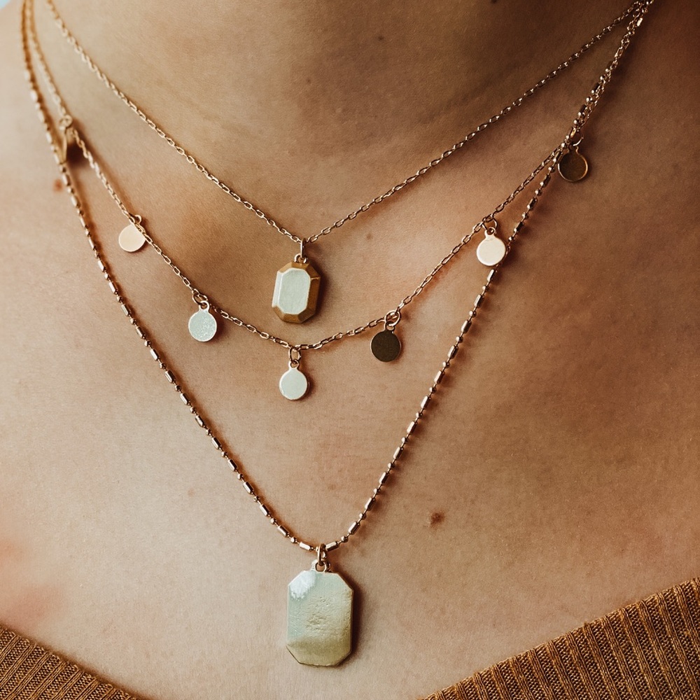 3 tiered gold necklace